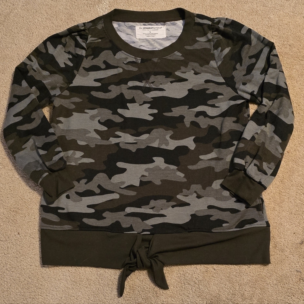 The Sweat Shirt Project Camo Print Tie-Front Sweatshirt With Side Pockets